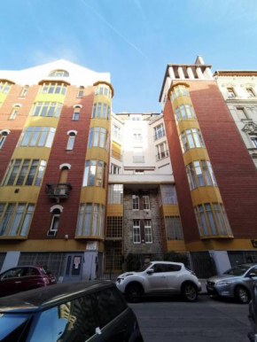 High Sky Apartment